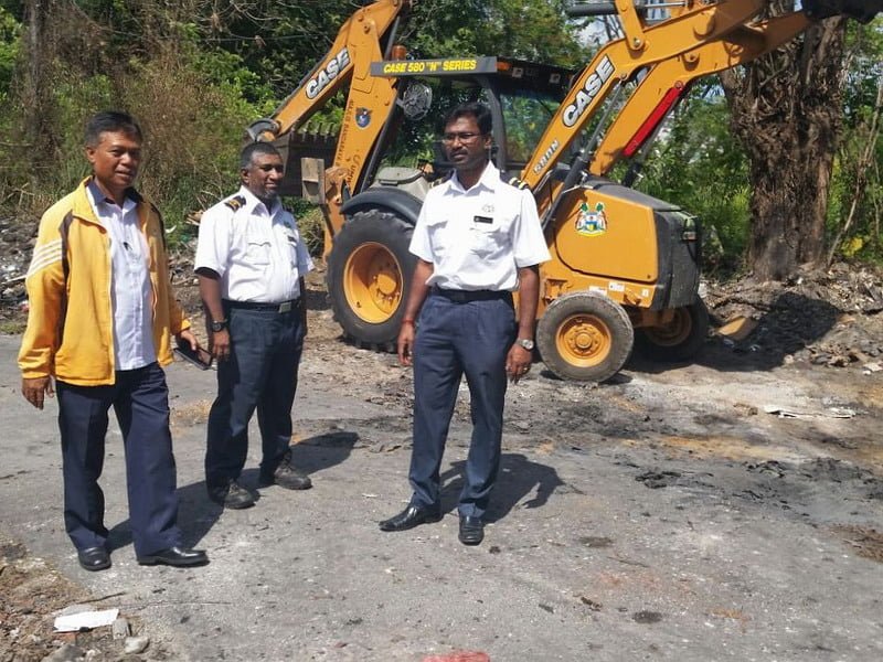4. the area is cleared by workers of Ipoh City Council