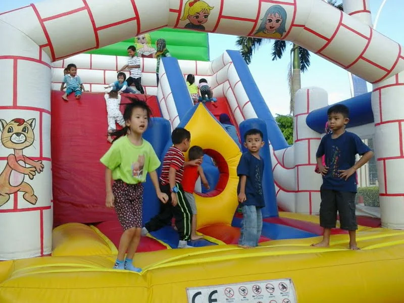 8. kids enjoy themselves at the  inflatable playground