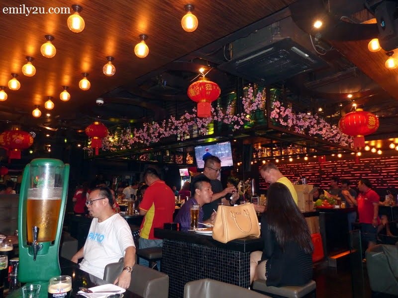 8. Chinese New Year ambience 
