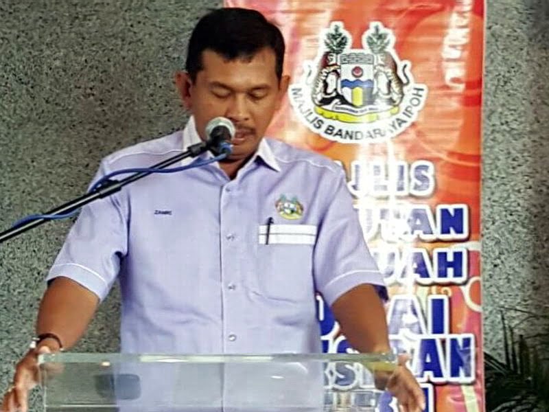 1. Ipoh City Mayor Dato' Zamri Man in his welcome address