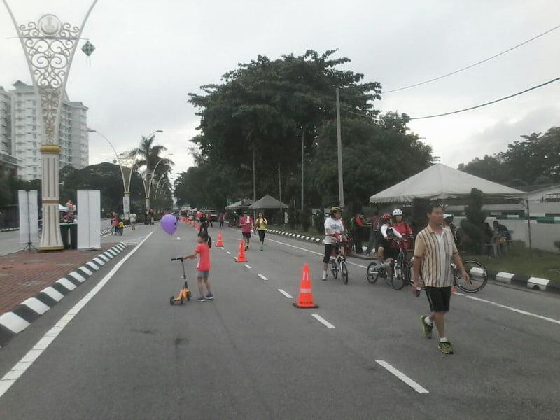 1. a real car-free day