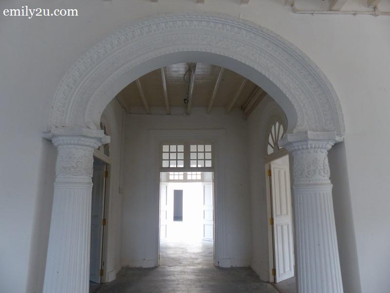 2. archway inside the palace
