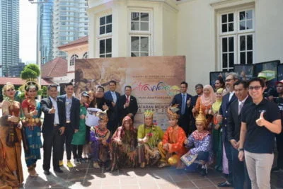 4. group photo during the launch of Citrawarna@Kuala Lumpur 2016