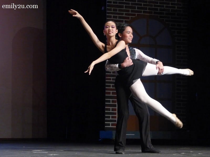 4. Swee Lin learns ballet
