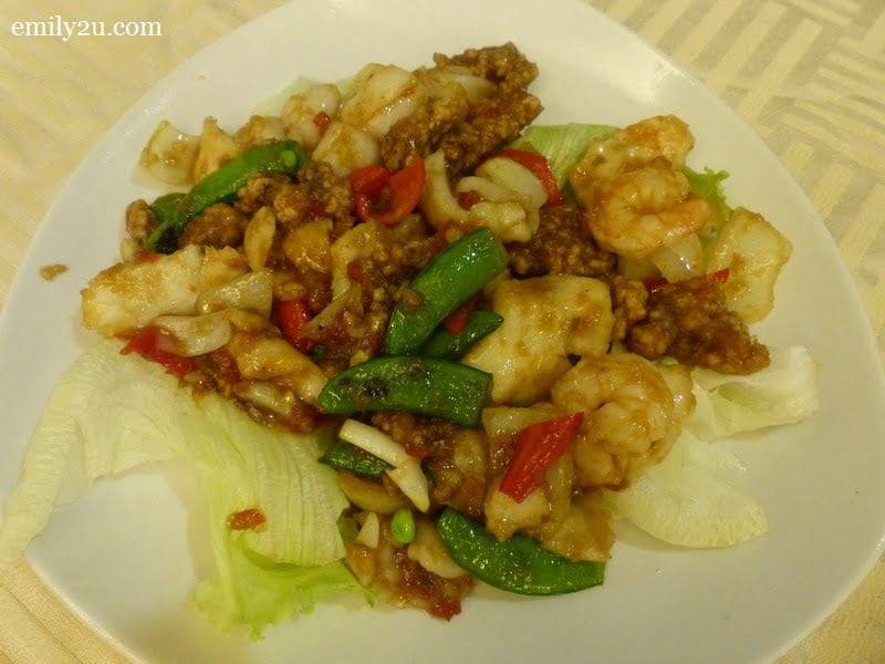 6. from the à la carte menu: Stir-fried Seafood with Homemade Spicy Bean Sauce (RM15)