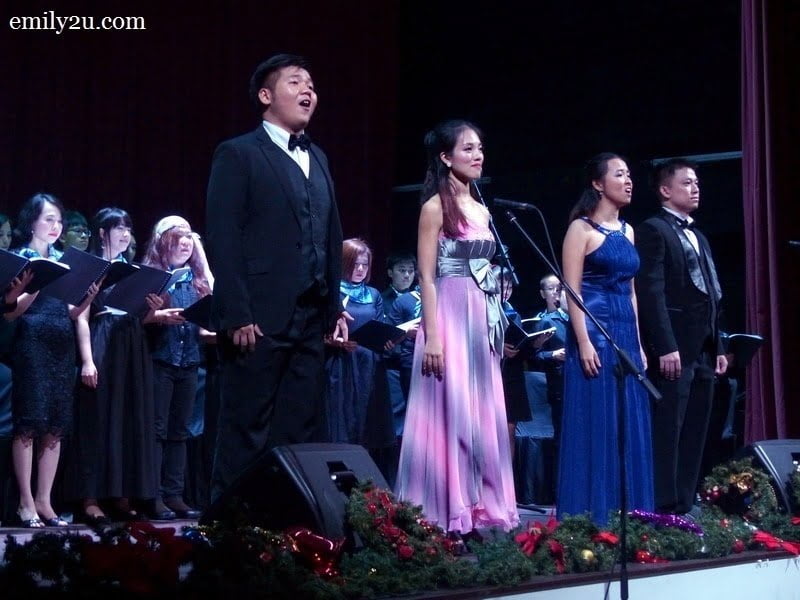  2. L-R: tenor Khoo Wu Ji, mezzo-soprano Marianne Poh, soprano Sirikhwan Buathong & tenor Salith Dechsangworn backed by the PSPA Singers