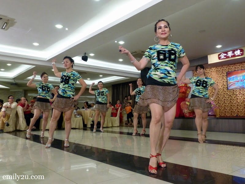 21. Line Dance by STC
