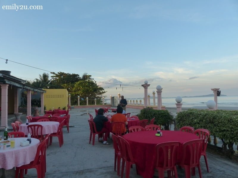 2. dining by the sea