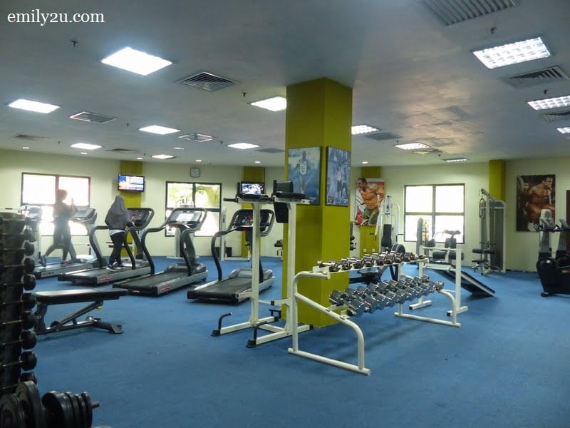 9. gym room