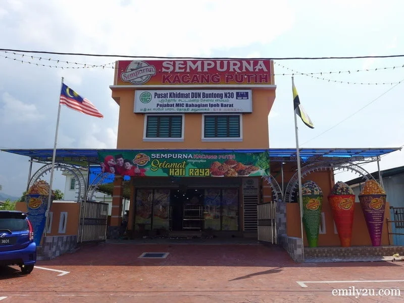 1. the new premises of Sempurna Kacang Putih in Buntong