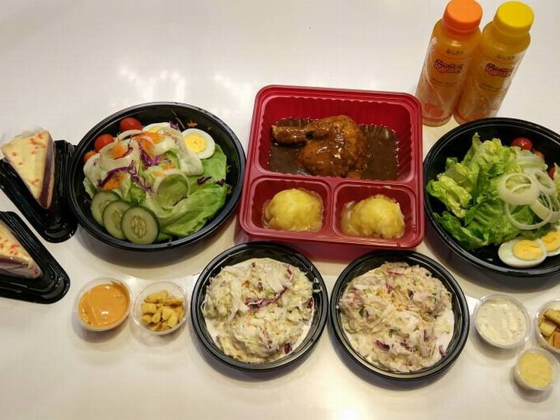 22. Kenny Rogers Classic Choice + side dishes (image credit: Kellaw.net)
