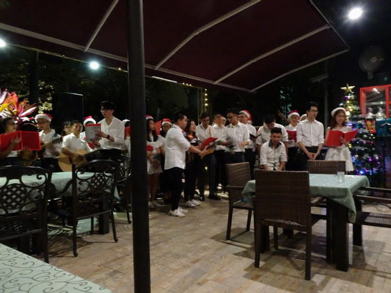  3. Christmas carolling continues at Cuisines