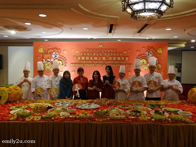 1. Syeun Hotel management and culinary teams promote the hotel's Chinese New Year menus