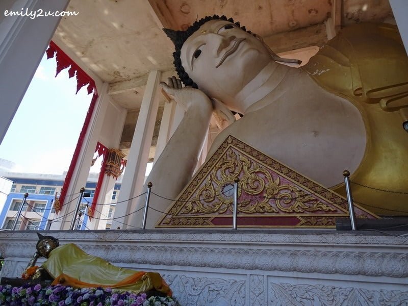 the largest reclining Buddha in Southern Thailand @ Wat Hat Yai Nai