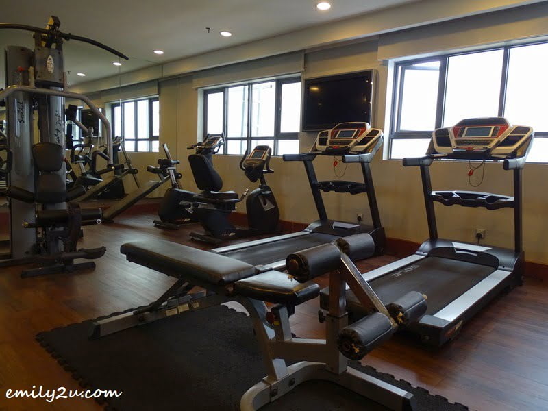 23. gym room