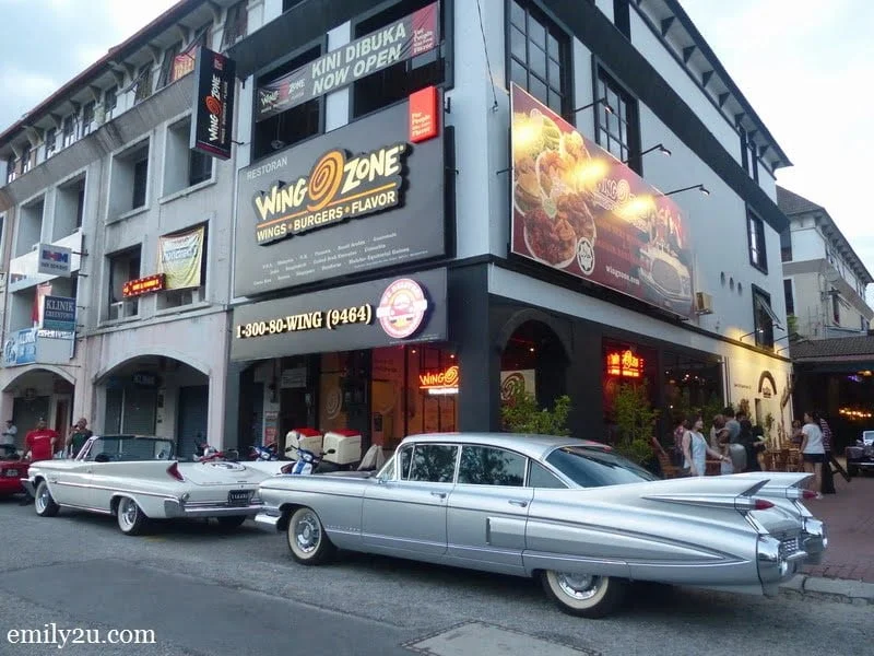 4. the banner on the side wall of Wing Zone shows the Chrysler as its iconic vehicle