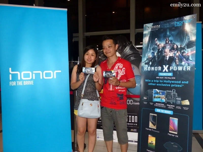 3. obligatory pose