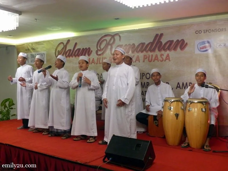 12. nasyid presentation by children from Warga Budi Mulia Nurul Huda, Chemor