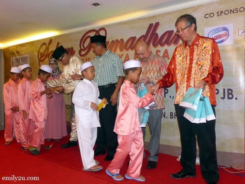 2. children from Pertubuhan Kebajikan Anak-Anak Yatim Miskin Dahikmah, Gopeng