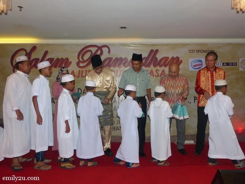 4. children from Pertubuhan Kebajikan Anak Yatim Bait Al Amin, Parit