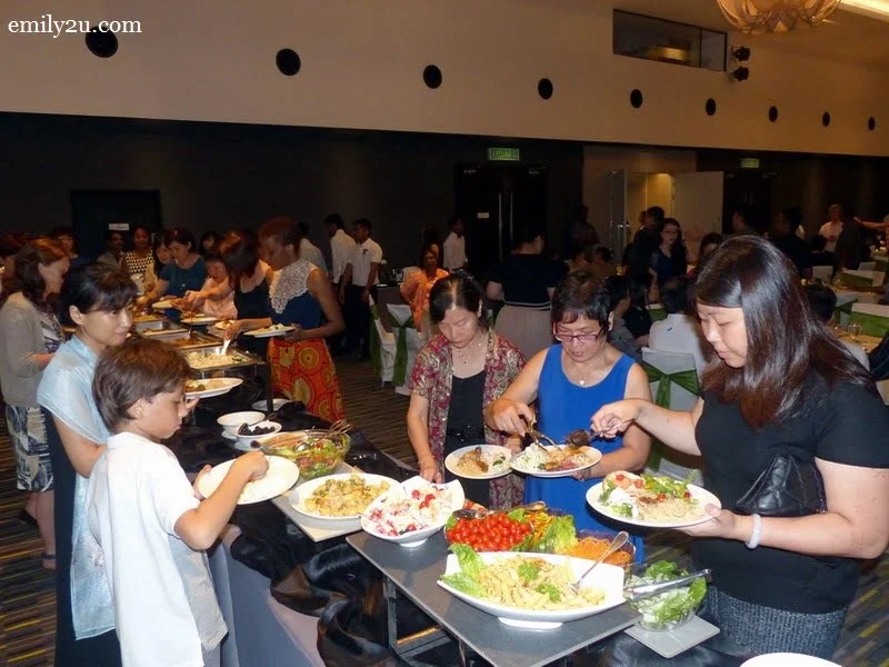 5. a scrumptious buffet dinner