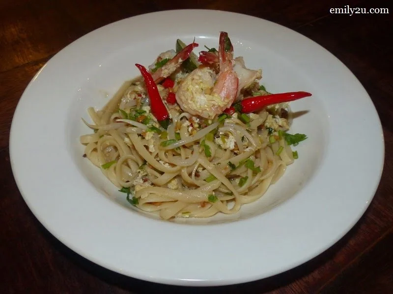 10. Prawn Pad Thai Pasta (RM24)
