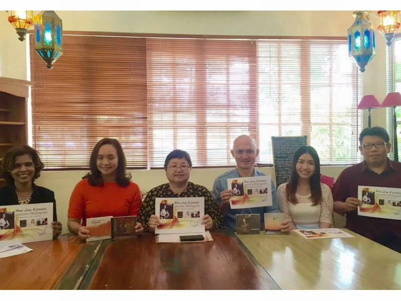 3. Lynn Yew Evers (in red) with PWW President Mabel Wong (centre), Vice President Sumathi Sivamany and other musicians who will share the stage