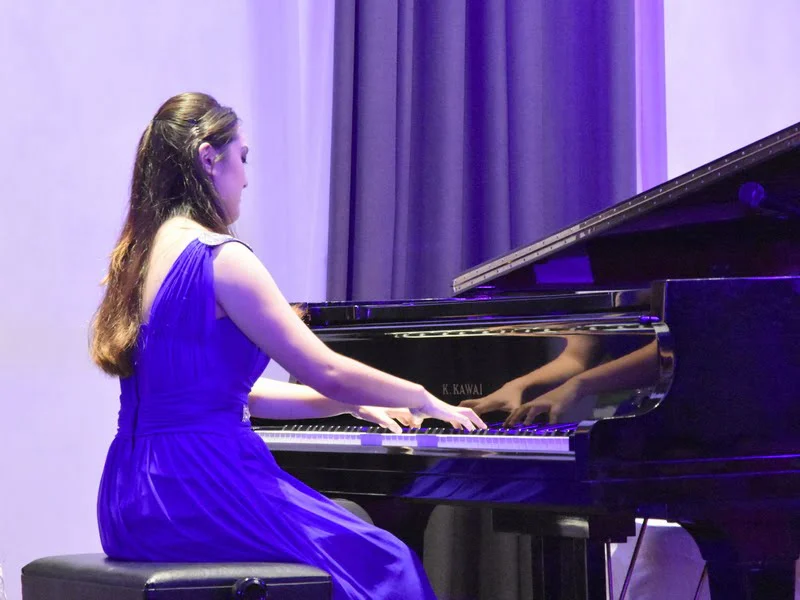 3. solo pianist Wong Vi Vien