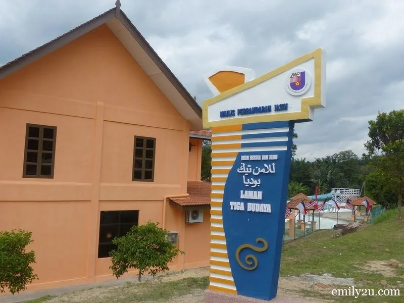 1. Laman Tiga Budaya