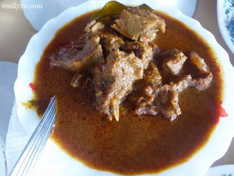 4. signature dish - kari kamping power