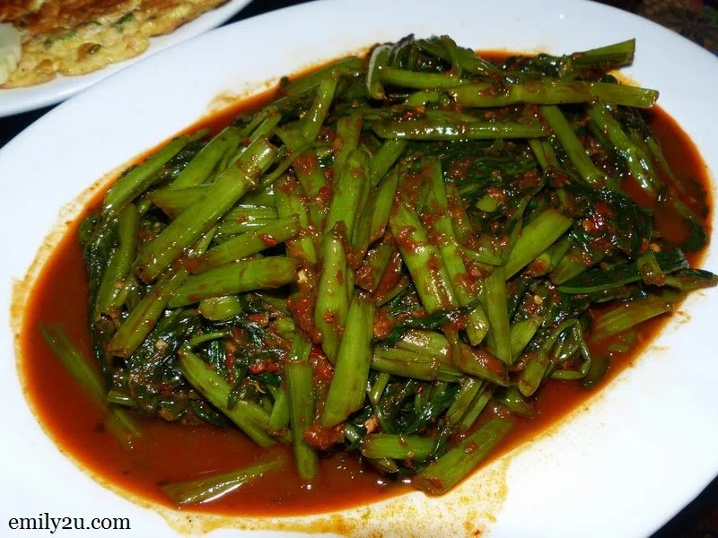 6. kangkung cili belacan