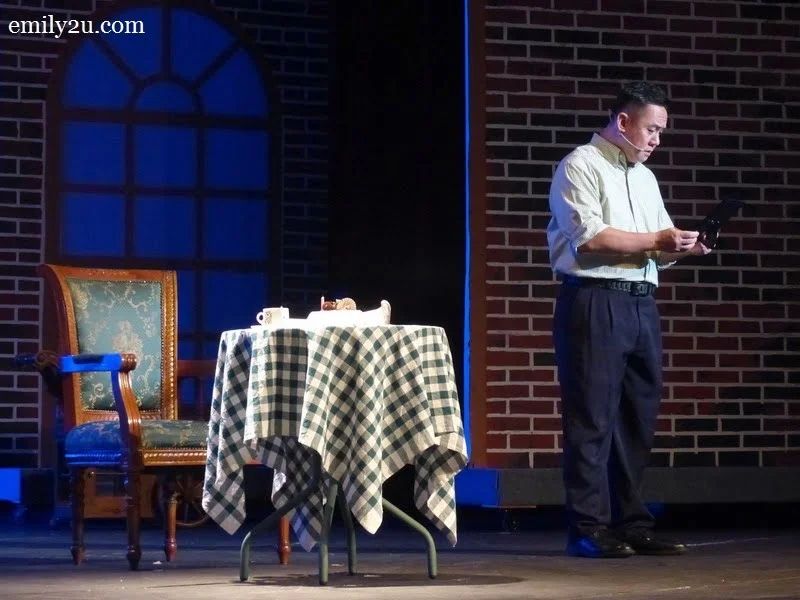 7. Miner Lee speaks to his late wife on why he can't permit Swee Lin to pursue ballet in England