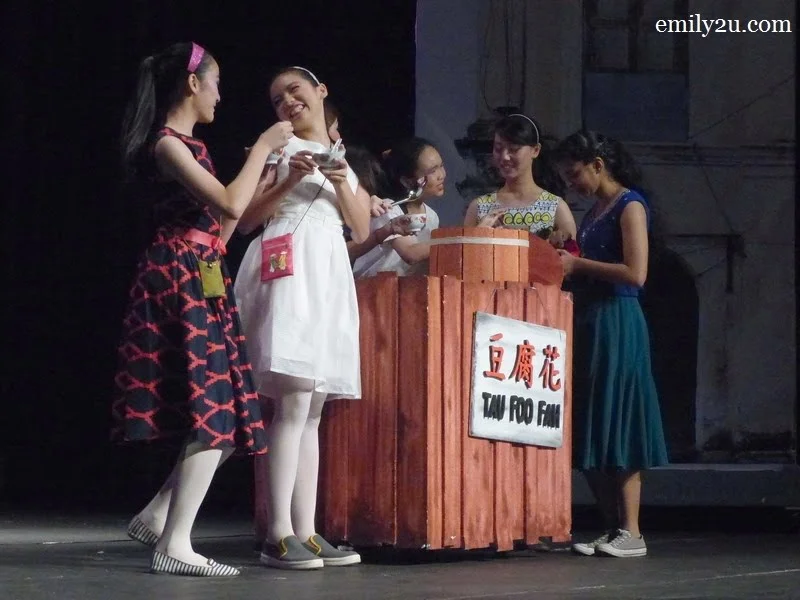 8. tau fu fah (soy custard) street stall