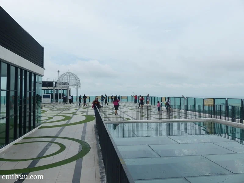 8. this rooftop is perfect for hosting private parties