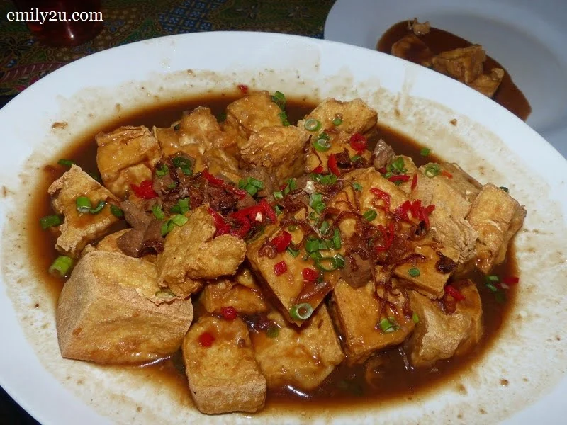 9. tahu Nyonya