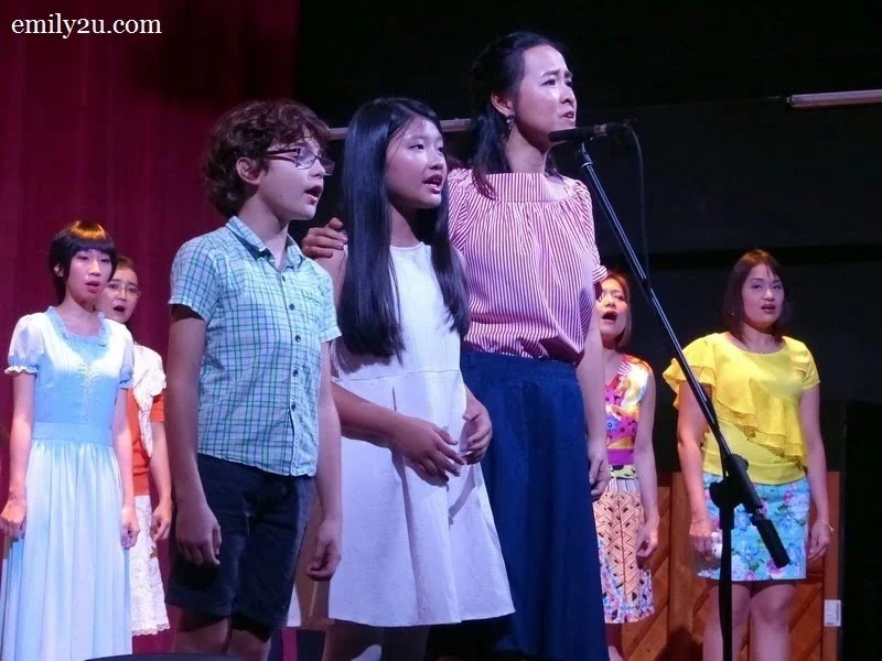 8. the two kids can't find their parents in the crowd