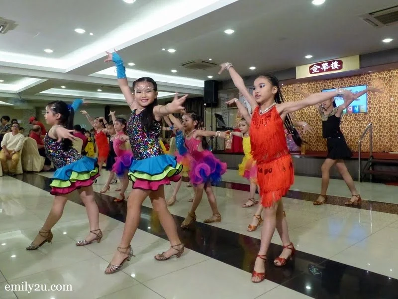 16. group Cha-Cha