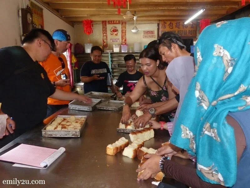 16. hunters arranging bread