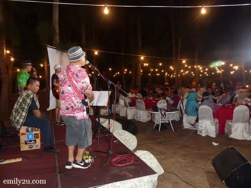 21. beach gala dinner with 'fisherman' theme