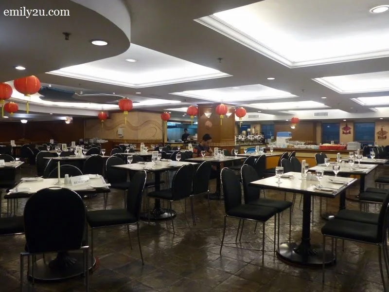 4. Oceania Buffet Restaurant