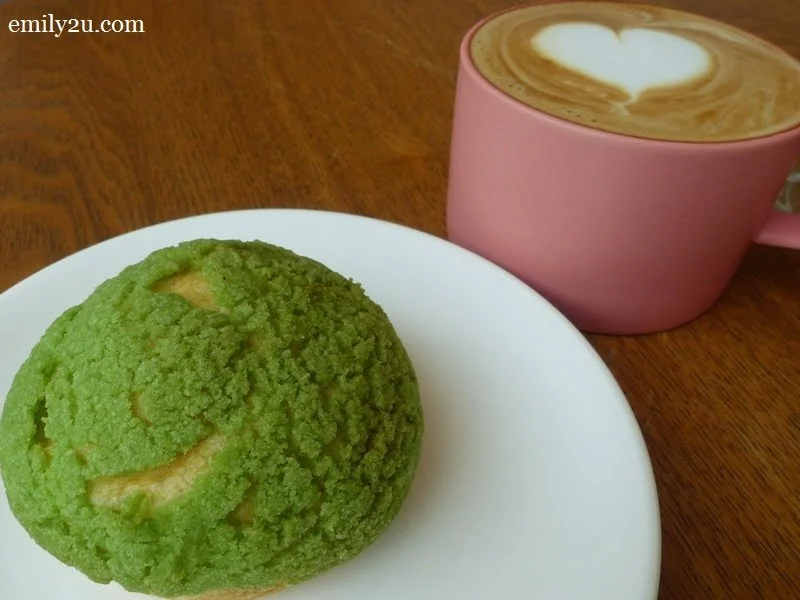 7. matcha cream puff (RM2.50) & cappuccino