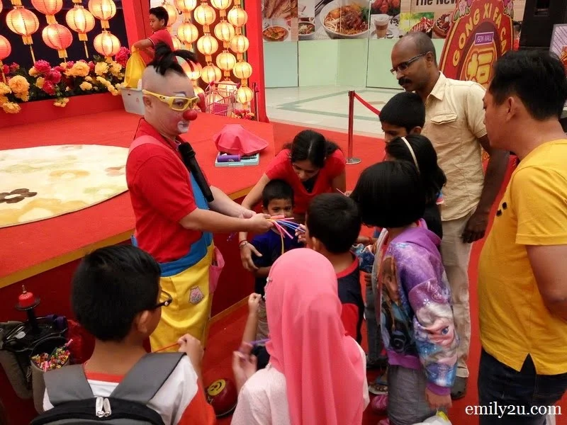 8. children pick their favourite balloon colours