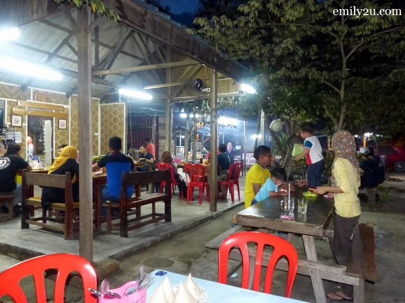 20. Warung Persatuan Nelayan