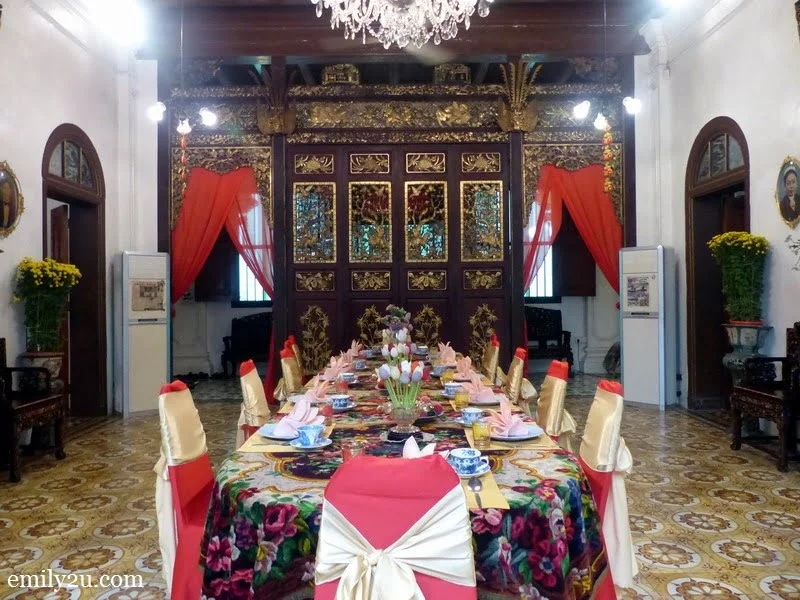 4. set-up of the dining table