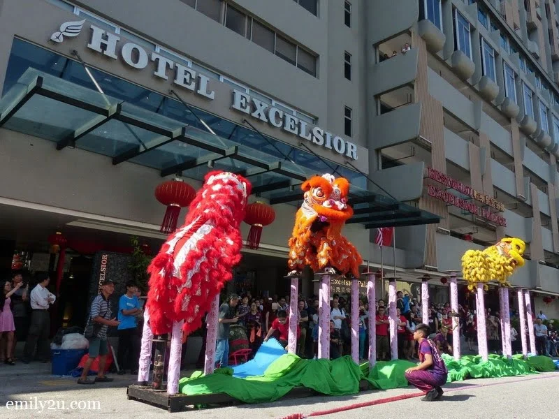 8. acrobatic lion dance