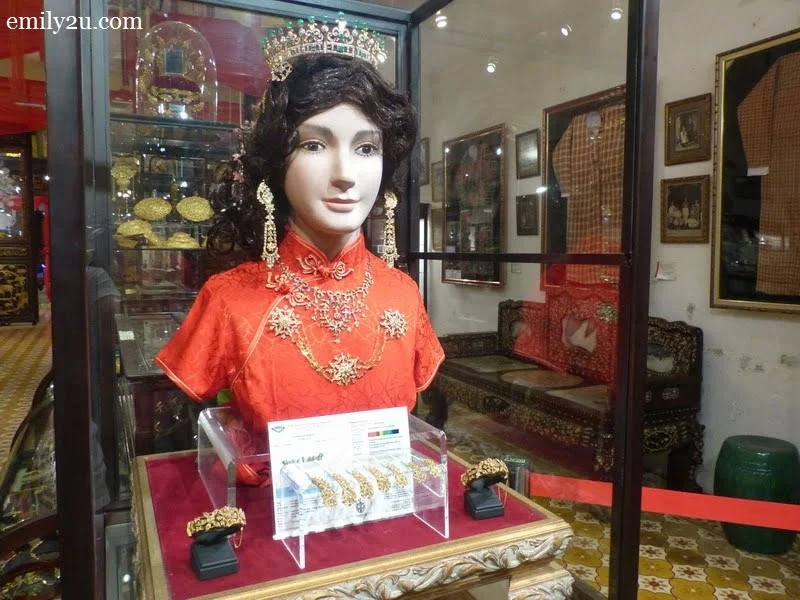 9. bridal jewellery and accessories