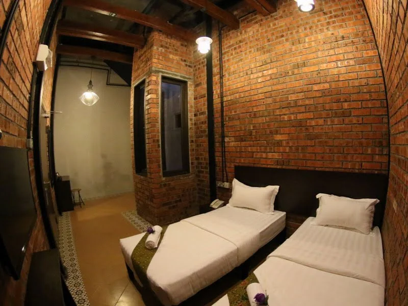 10. Deluxe Twin Room