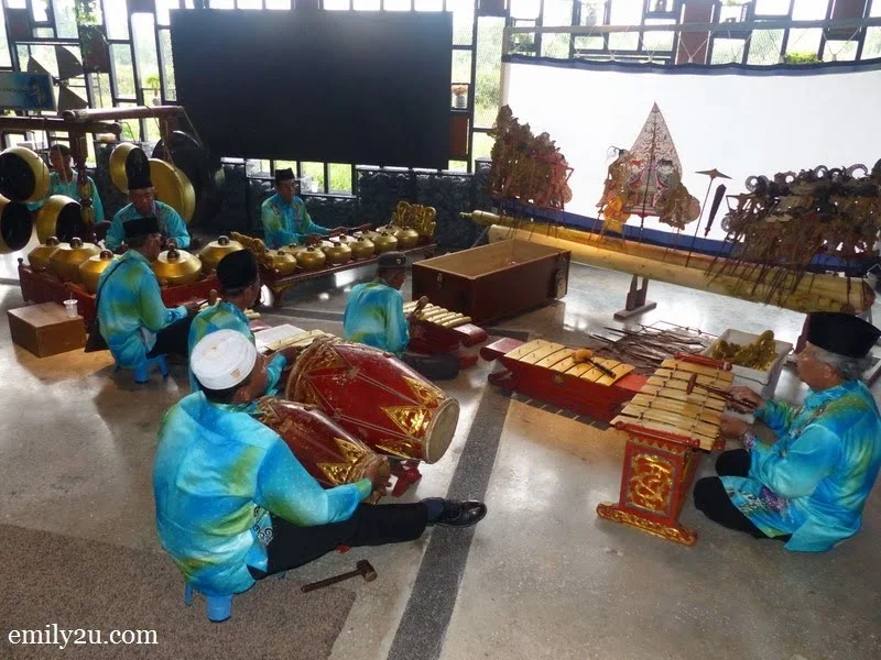 3. gamelan