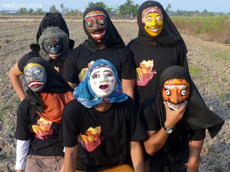 8. characters in a kuda kepang dance