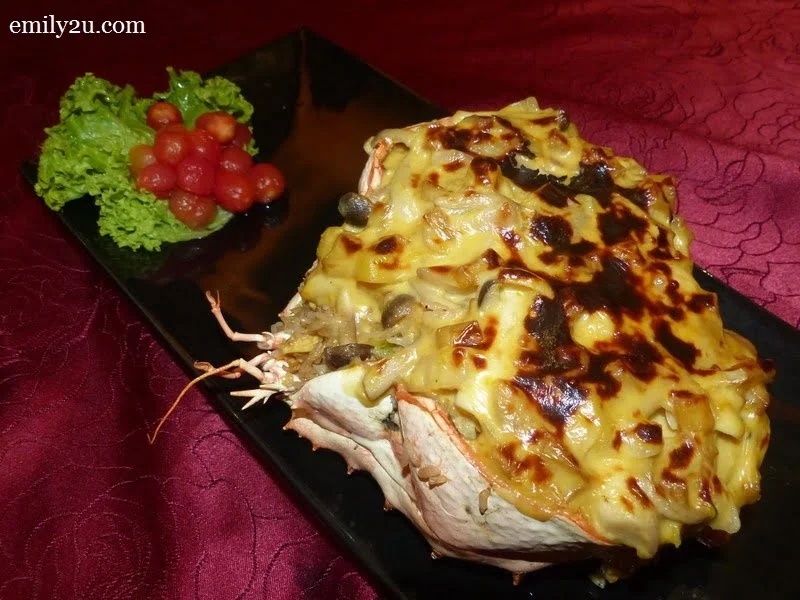 10. Baked Crab Shell stuffed with Dry Scallops and Pearl Rice